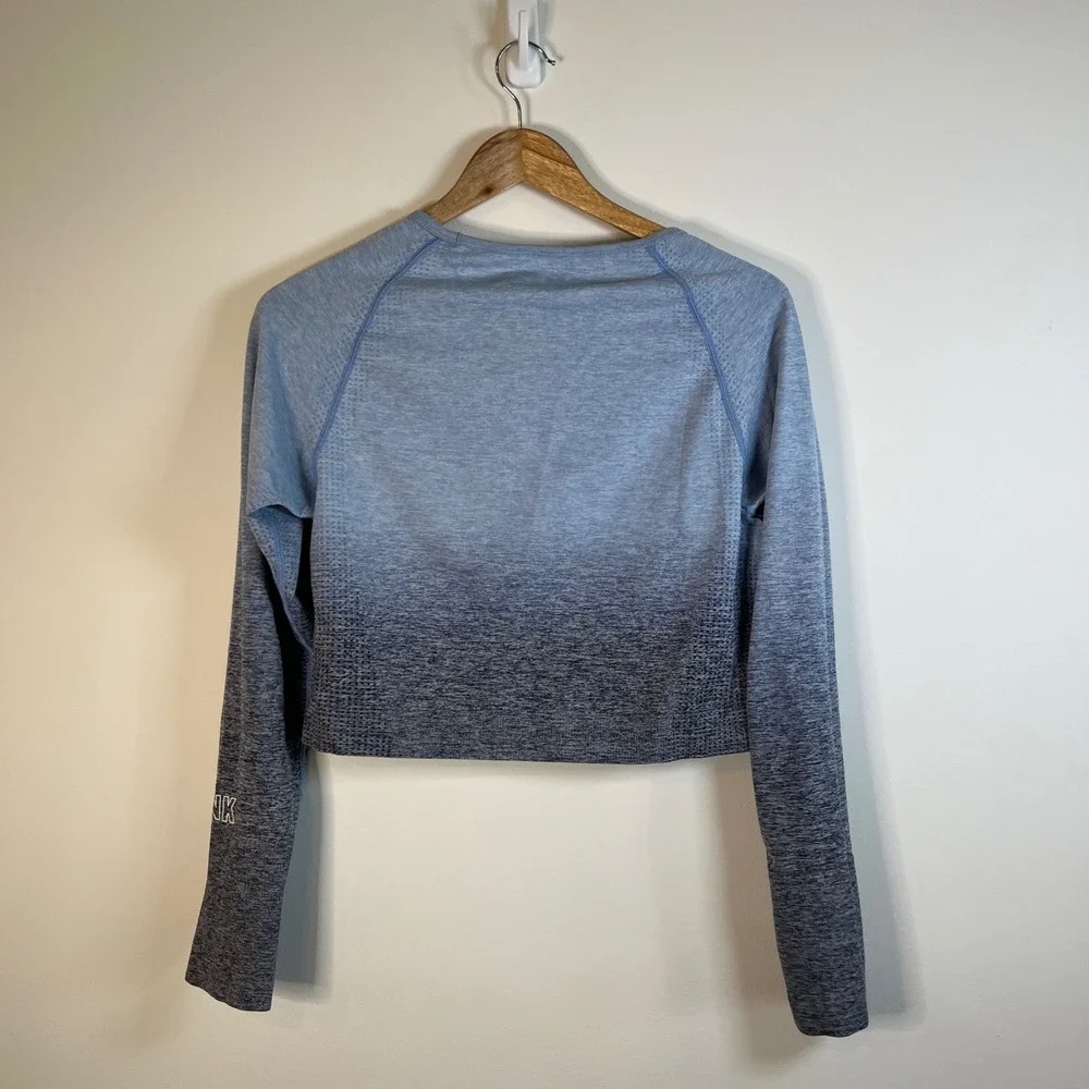 PINK Victoria's Secret Seamless Cropped‎ Long Sleeve Blue Ombre Workout Top XL - Picture 4 of 6